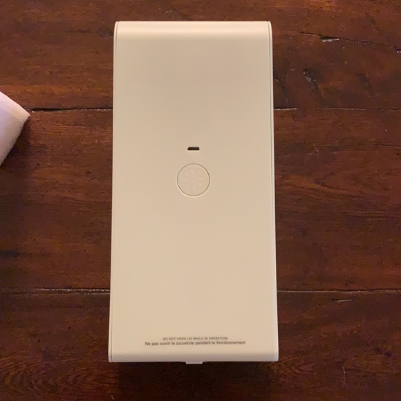 NEW Tech Candy UV Sanitizer - Picture 5 of 8